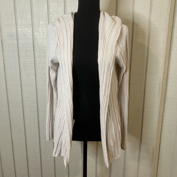 Barefoot Dreams Cozy Chic Ultra Lite Namaste Hooded Rib Cardigan, size medium. - Picture 1 of 7